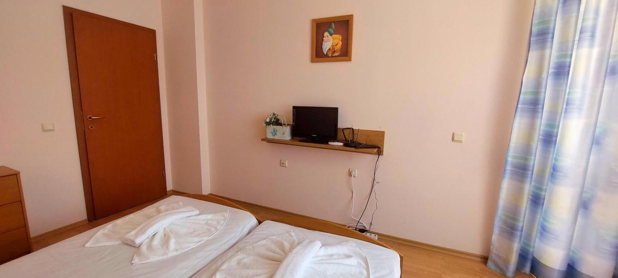 Holiday-Orchid Menada Apartments Sunny Beach Room photo