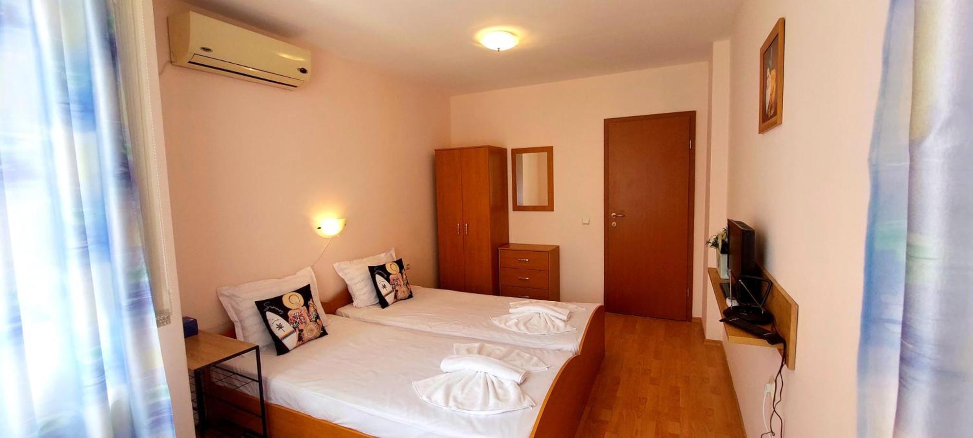 Holiday-Orchid Menada Apartments Sunny Beach Room photo